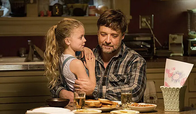 Salah satu peran unik Russell Crowe sebagai ayah
