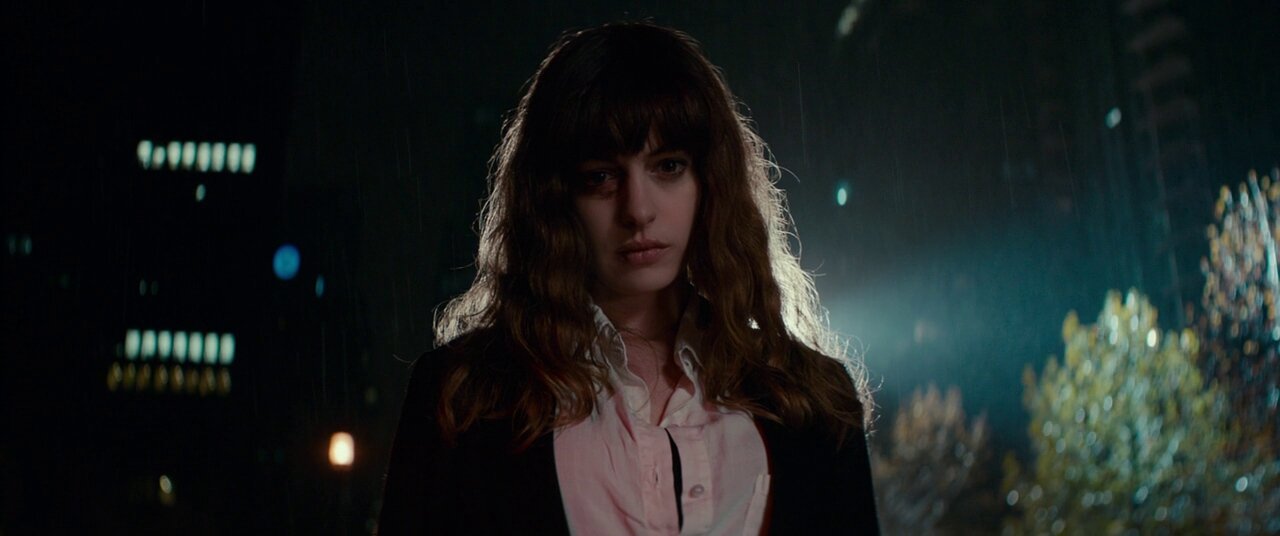 安海瑟薇的《柯羅索巨獸》超乎想像，值得一看